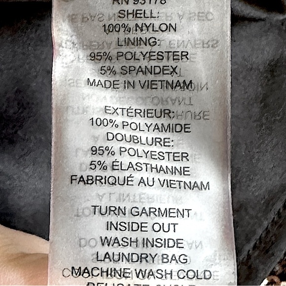 Elie Tahari Gold Sequin Draped V-Neck Blouse Top 8 NWT $245 Party Holiday Glam - Picture 10 of 10